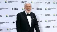 Legendarul Dick Van Dyke a împlinit 100 de ani. Care sunt secretele longevității actorului