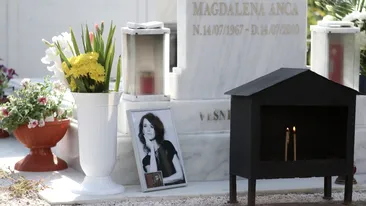 Vezi ce se intampla in aceste momente la mormantul Madalinei Manole!