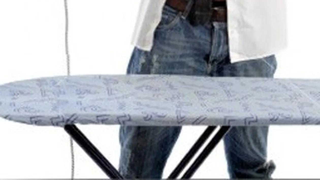 Fierul de calcat netezeste drumul catre inima unei femei