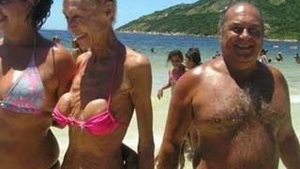 Au vrut sa fie frumoase, dar au devenit niste caricaturi!