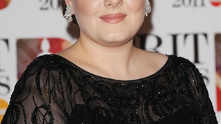 Adele, suspecta de cancer! Afla ce zic medicii!