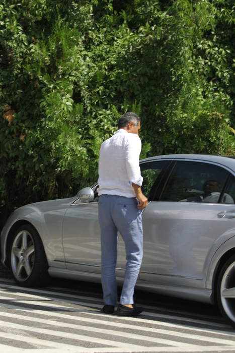 Aurel Radu poartă la cumpărături un ceas care costă aproape 10.000 dolari