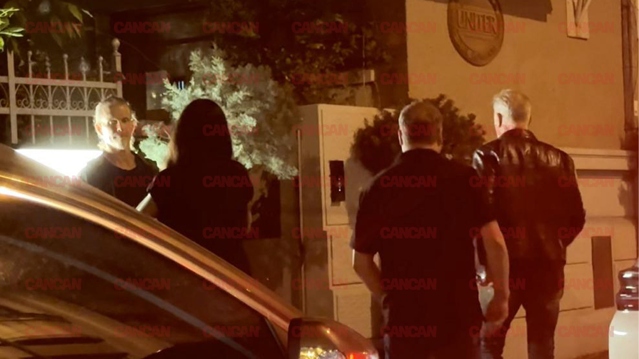 ”Țeapa” luată de James Hetfield. Clătinându-se ușor, a ieșit după 3 minute din restaurant, iar noi avem imaginile