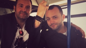 Ce i s-a întâmplat lui DANIEL BUZDUGAN în timp ce mergea cu autobuzul! Realizatorul a povestit imediat pe Facebook