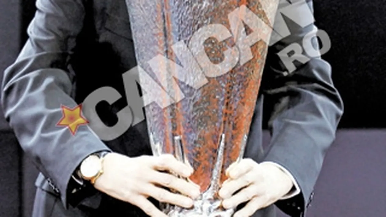 Sorin Oprescu a preluat cupa de argint pentru finala UEFA League! Am emotii ca inainte de a intra in sala de operatii