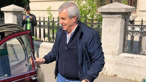 Raliul autovehiculelor de epocă de la Ploiești. Cu ce mașină a venit Călin Popescu Tăriceanu. FOTO