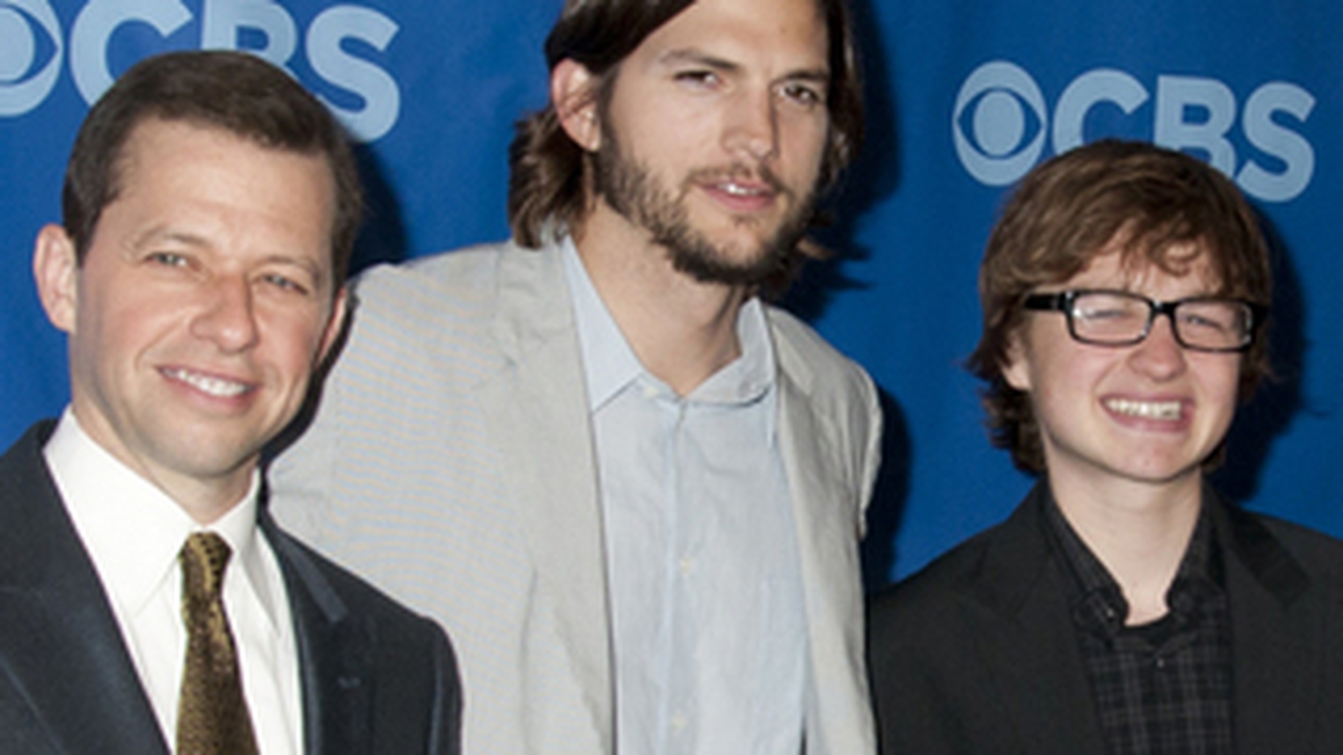 Ashton Kutcher: "Ma simt de parca as fi castigat la loterie, dupa ce am fost ales in 'Doi barbati si jumatate'"