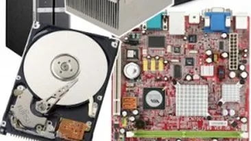 Sase elevi din Dambovita, cercetati penal pentru ca au furat componente de calculatoare din laboratorul unei scoli