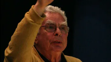 A murit regizorul Dinu Cernescu. Teatrul românesc este în doliu