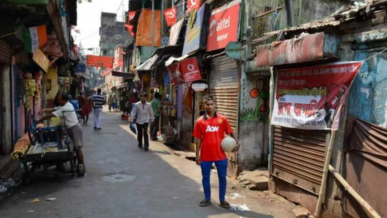 Slumdog Millionaire in viata reala! Juca fotbal descult in ghetou iar acum poate castiga milioane de euro la Manchester United!