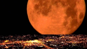 Fenomen astrologic extrem de rar! Cea mai mare SuperLuna din ultimii 70 de ani va fi vizibilă în 14 noiembrie!