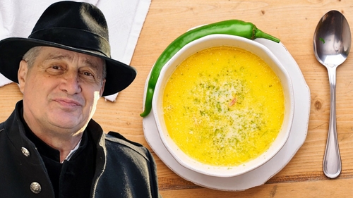Cât costă o ciorbă de burtă, în restaurantul "Lacrimi și Sfinți" al poetului Mircea Dinescu