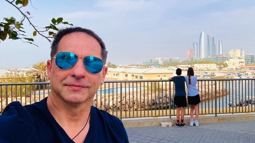 Dan Negru a recunoscut ce mare și regretat actor i-a pus porecla „regele audiențelor”: „Mi-e dor de Pierre Vaillant” | ALTCEVA cu Adrian Artene