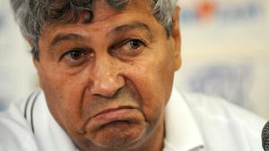 Barbatul care sustine ca este fiul lui Mircea Lucescu nu se lasa! Vrea ca antrenorul sa faca testul ADN!