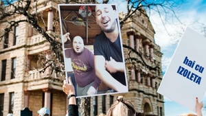 ”Regii TikTok-ului” mai dau o lovitură: Izoleta 5! Ce fac cei doi băieți din Eforie de data asta este... VIDEO