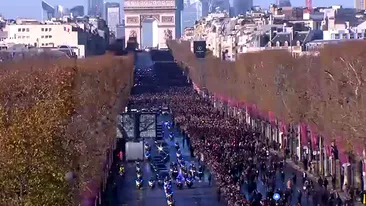 Funeralii impresionante pentru Johnny Hallyday! Sute de mii de oameni, pe Champs Elysee!