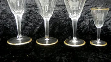 Paharele lui Hitler, vandute cu 3.800 de lire sterline