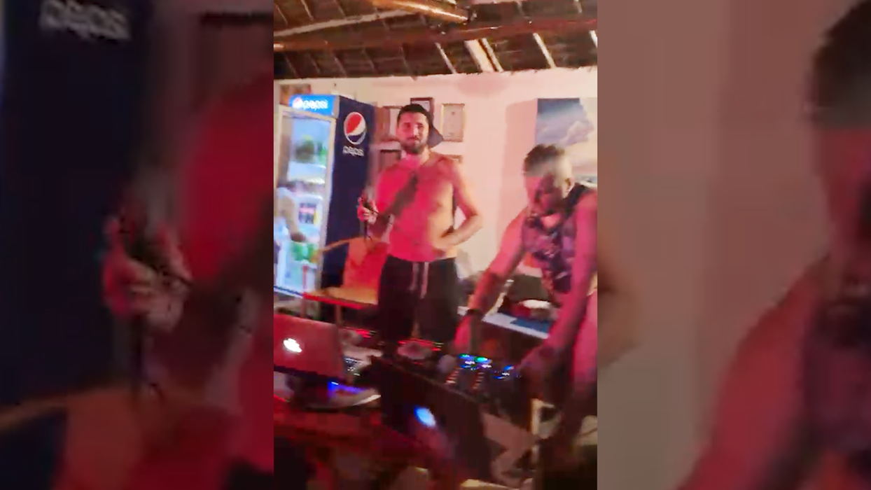Cătălin Cazacu s-a făcut DJ în Zanzibar