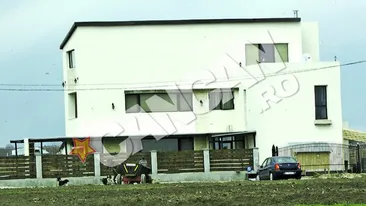 Desi parintii i-au interzis sa se mai vada cu Sylvia, Demeter a vizitat-o pe 1 mai! Se intalnesc pe ascuns, la ea acasa!