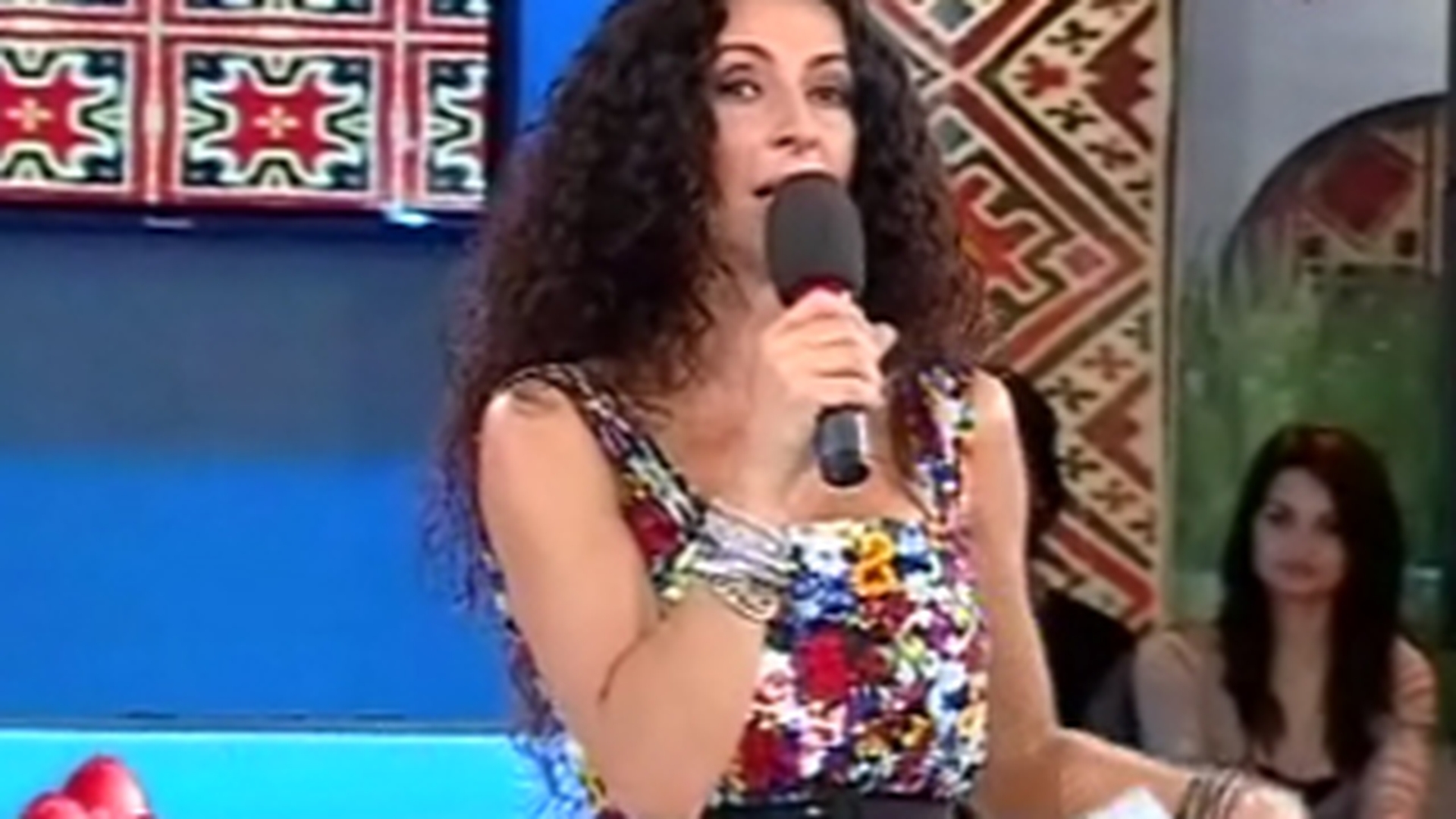 Mihaela Radulescu: "Accept propunerile TV pentru ca sunt inca o sursa de venit"