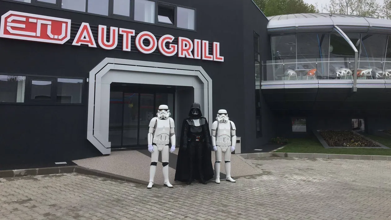 VIDEO! Nu este OZN, nu e vila lui ET, este pe DN 1 chiar, primul...