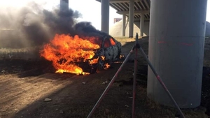 Un tânăr de 25 de ani din Medgidia s-a autoincendiat în propria mașină. Motivul este halucinant