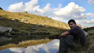 INTALNIRE la ceas de seara intre Dragos Bucurenci si un barbat! Vezi ce au facut cei doi in Centrul Vechi al Capitalei