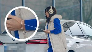 Simona Halep poartă pe mână o garsonieră! După ce s-a retras din circuit, ”Regina” de la Roland Garros și Wimbledon joacă tare