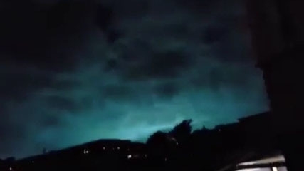 Fenomen STRANIU! Ce a apărut pe cer la scurt timp după cutremurul de 7,8 din Noua Zeelandă