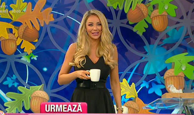 Bianca l-a certat în direct, dar Victor s-a revanşat! Ce gest romantic a făcut prezentatorul, în emisiune