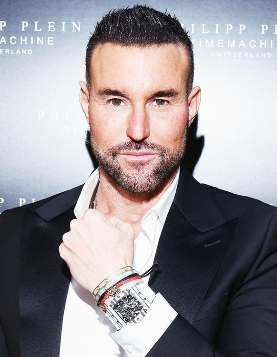Philipp Plein și Andreea Sasu au dezvăluit sexul bebeluşui într-o ceremonie specială. FOTO şi VIDEO