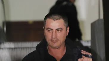 Politistul Cioaca a crezut ca va fi trimis in arest! S-a dat de gol in fata paparazzilor CANCAN.ro!