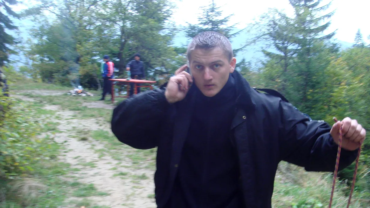 Greşeala colosală făcută de poliţistul tăiat cu sabia de un interlop! Ce spune şeful Poliţiei Române