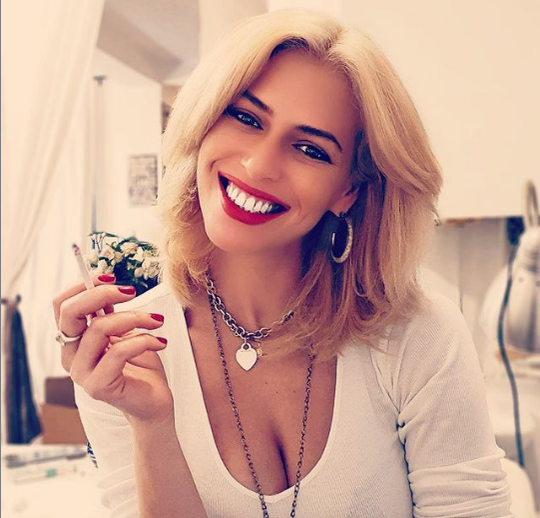 Raluca l-a întâlnit pe Stelian la salonul ei de înfrumusețare