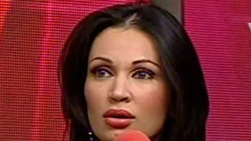 VIDEO Cum arata sotia Nicoleta Csergo la doua zile dupa nunta! Si-a schimbat radical look-ul - S-a tuns si arata fabulos intr-o rochie mini