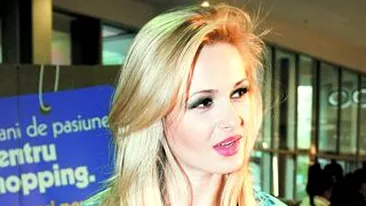 Alina Crisan si-a schimbat numele in Alinka