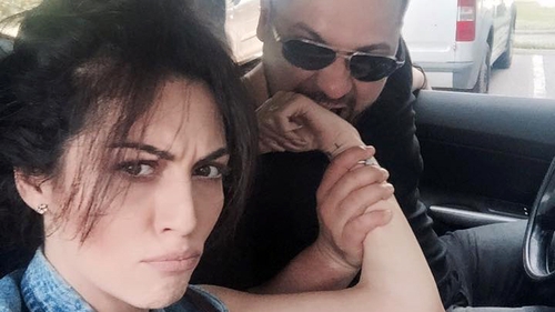 Cunoscuţii actori de telenovelă se comportă ca şi cum ar fi căsătoriţi. DOINIŢA OANCEA şi AUGUSTIN VIZIRU s-au certat în stradă!
