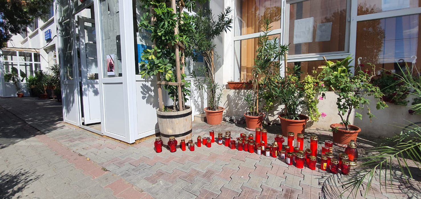 Primăria Sadova s-a transformat în altar pentru edil