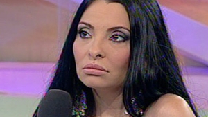 Dansatoarea Mona trece printr-o drama de nedescris: "Am facut avort spontan pentru ca mi-am prins logodnicul in pat cu alta"