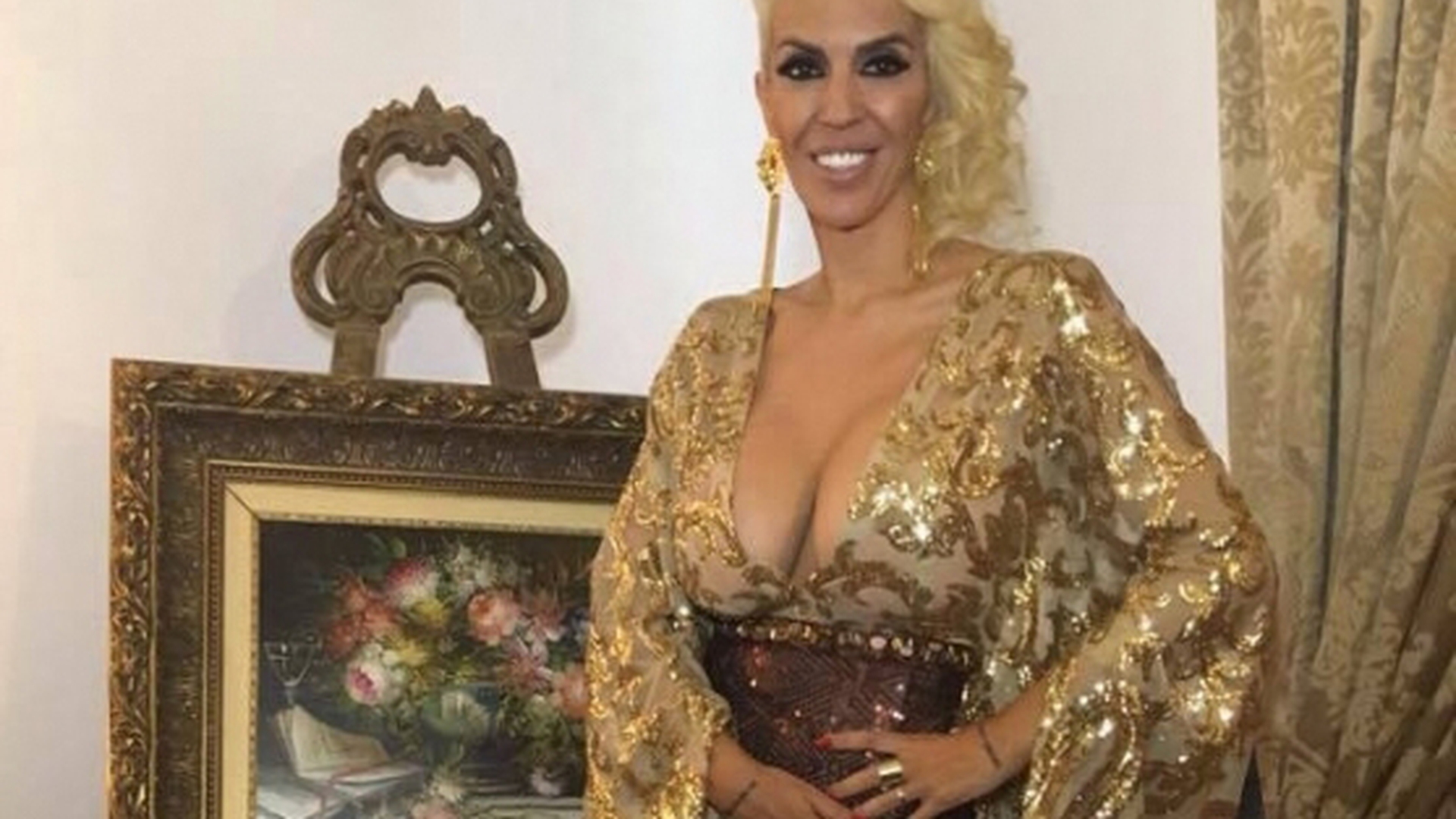 Toţi au văzut rochia din ”aur” pe care a purtat-o RALUCA BĂDULESCU la nuntă! Uite cum a arătat cea de mireasă