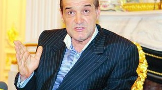 Becali ii terorizeaza pe parintii lui Chipciu