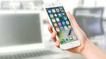 Faci cumpărături în exces, mai ales de Crăciun? iPhone a găsit o modalitate să îți reducă forțat cheltuielile