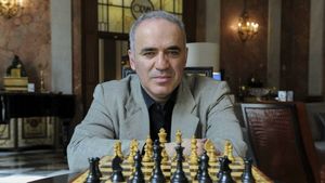 Garry Kasparov explică semnificația literei "Z" de pe tancurile ruseşti. De ce aceasta anunţă sfârşitul lui Putin fără ca liderul rus să ştie asta