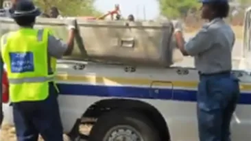 Poliţiştii au încremenit când au văzut-o! O prostituată declarată moartă s-a ridicat din sicriu inainte de a fi ingropată