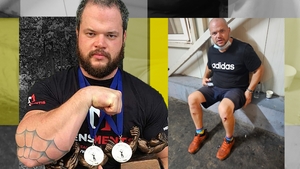 Campionul României, bătut în fața casei, cu bâta și toporul, de temutul clan Calotă: ”Te băgăm în scaunul cu rotile!” Drama: soția are leucemie