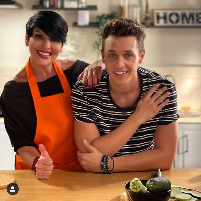 Patrizia Paglieri, alături de fiul ei/ (Foto: Instagram)