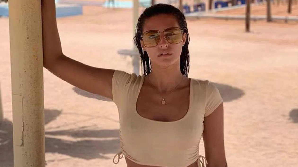 Cum a ieșit Antonia azi-dimineață din casă! Detaliul intim observat de fani: Implant in c*r? În ce secol trăiești?