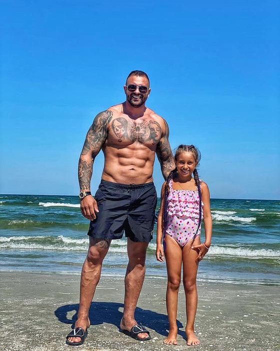 Alex Bodi, urare specială de ziua lui Chaqueline, fiica sa cea mare: “Sunt mândru de tine și de realizările tale”. Ce promisiune emoționantă i-a făcut afaceristul