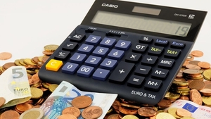 Curs BNR 10 august. Cât a ajuns să coste un euro