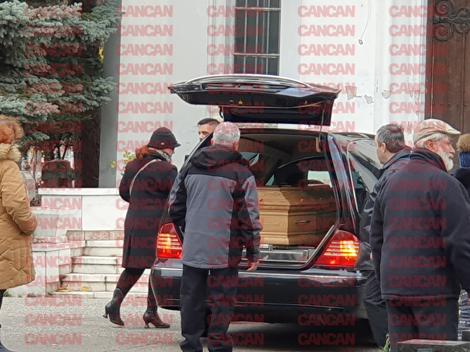 Trupul Ronei Hartner, depus la Cimitirul Catolic / sursă foto: CANCAN.RO
